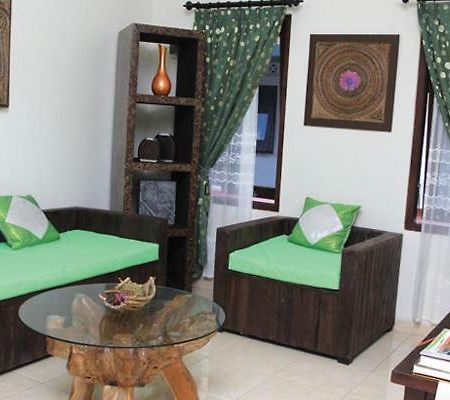 Pondok Villa Hotel Джокьякарта Номер фото