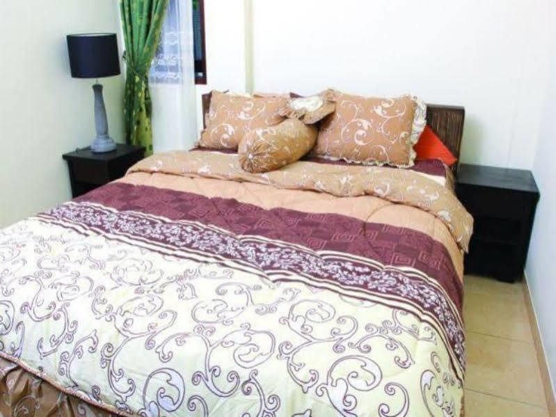 Pondok Villa Hotel Джокьякарта Экстерьер фото
